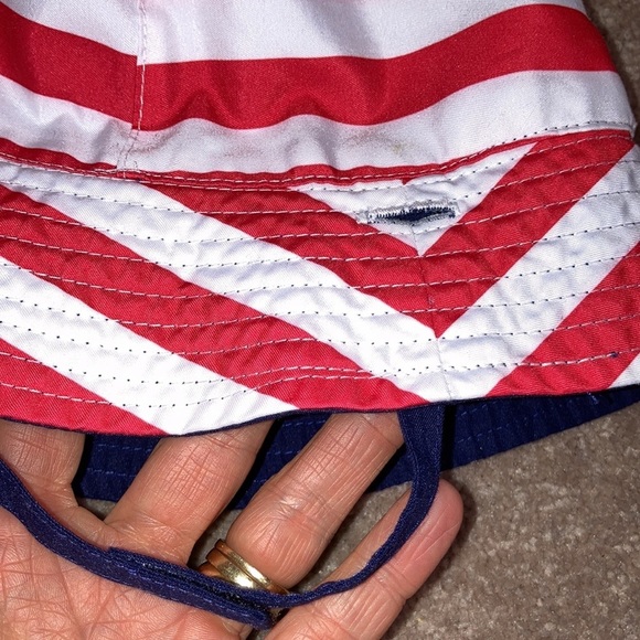 5/$20 Cat and jack 12/18m sun hat Velcro strap - Picture 4 of 5